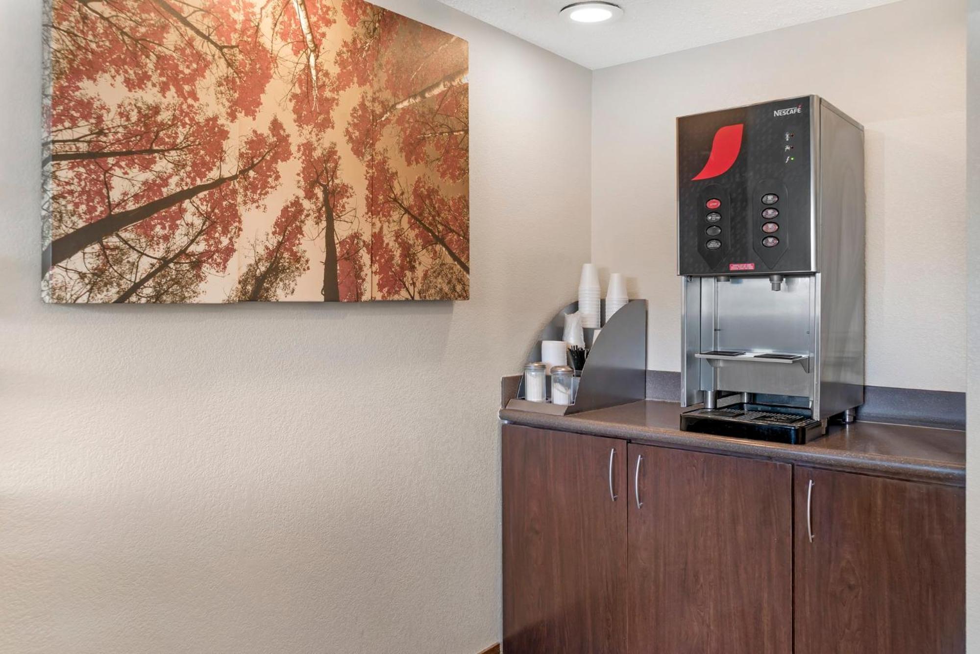 Red Roof Inn Detroit-Rochester Hills/ Auburn Hills מראה חיצוני תמונה