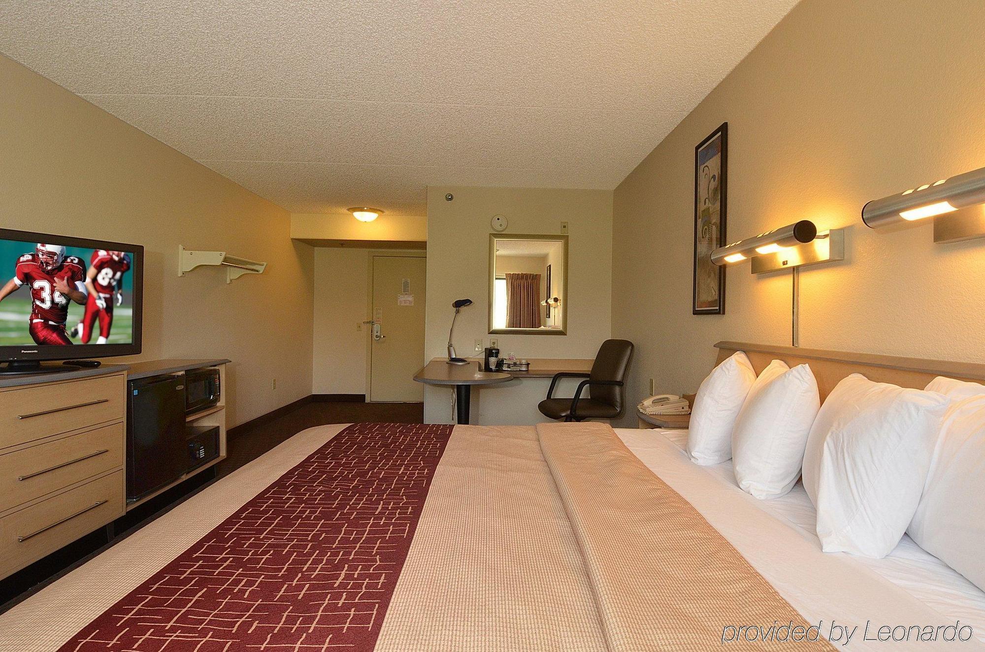 Red Roof Inn Detroit-Rochester Hills/ Auburn Hills מראה חיצוני תמונה