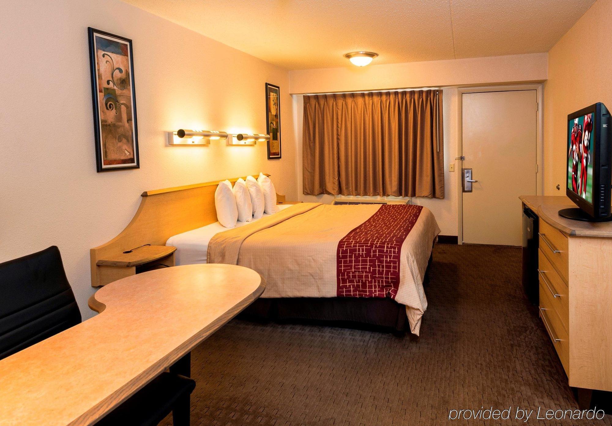 Red Roof Inn Detroit-Rochester Hills/ Auburn Hills מראה חיצוני תמונה