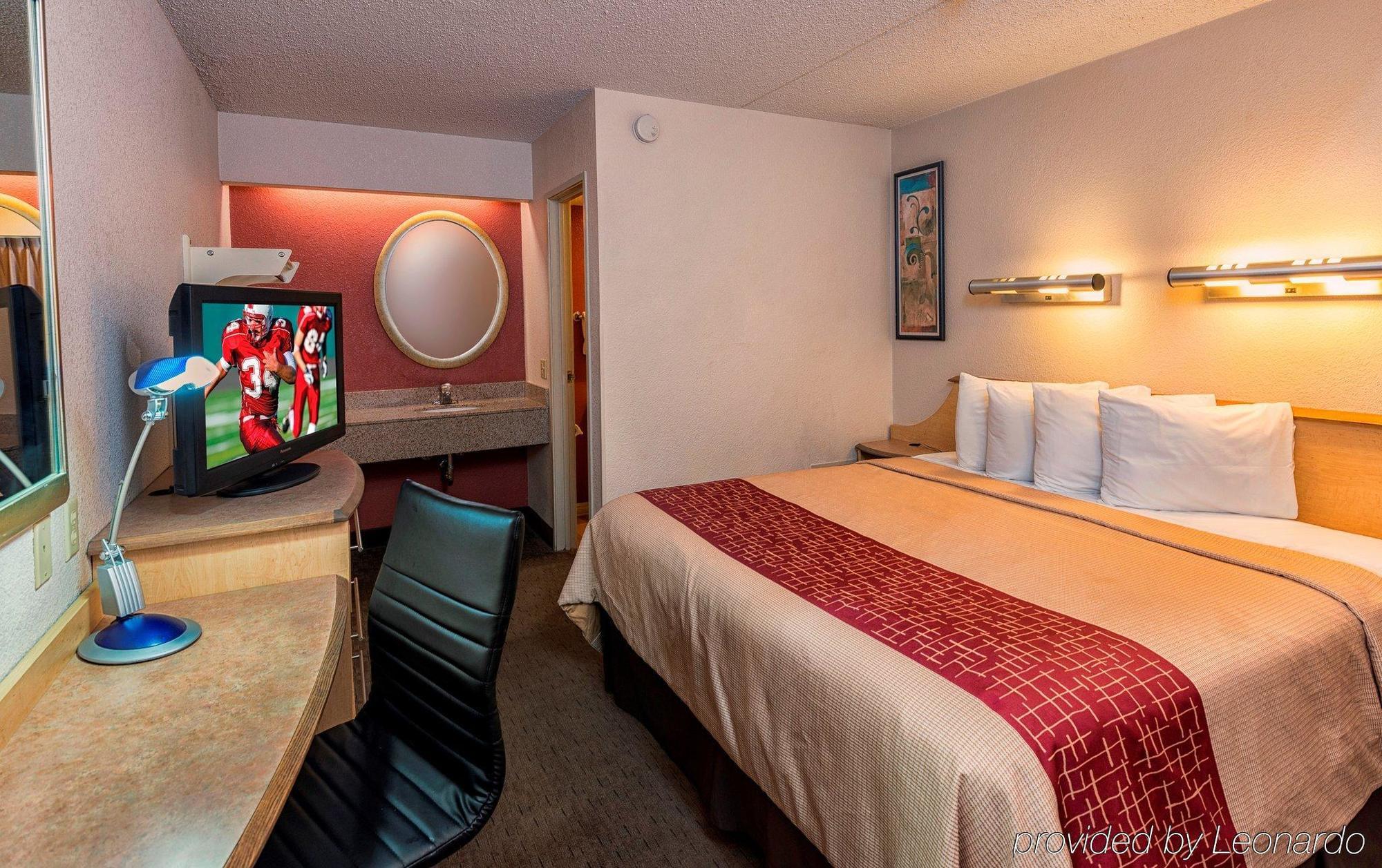 Red Roof Inn Detroit-Rochester Hills/ Auburn Hills מראה חיצוני תמונה